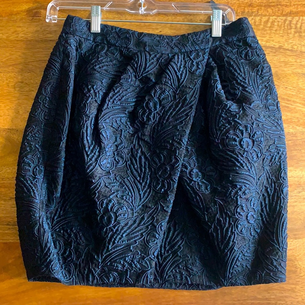 Vera Wang skirt, Never worn, light fabric.